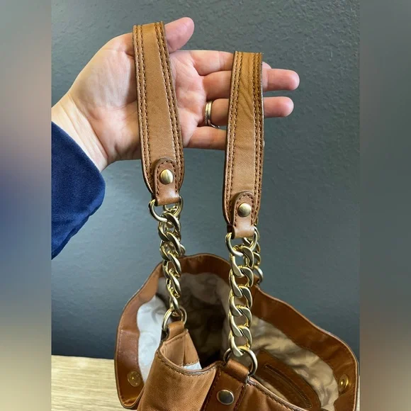 Vintage Michael Kors Tan Leather Shoulder Bag with Gold Accents - Picture 10 of 16